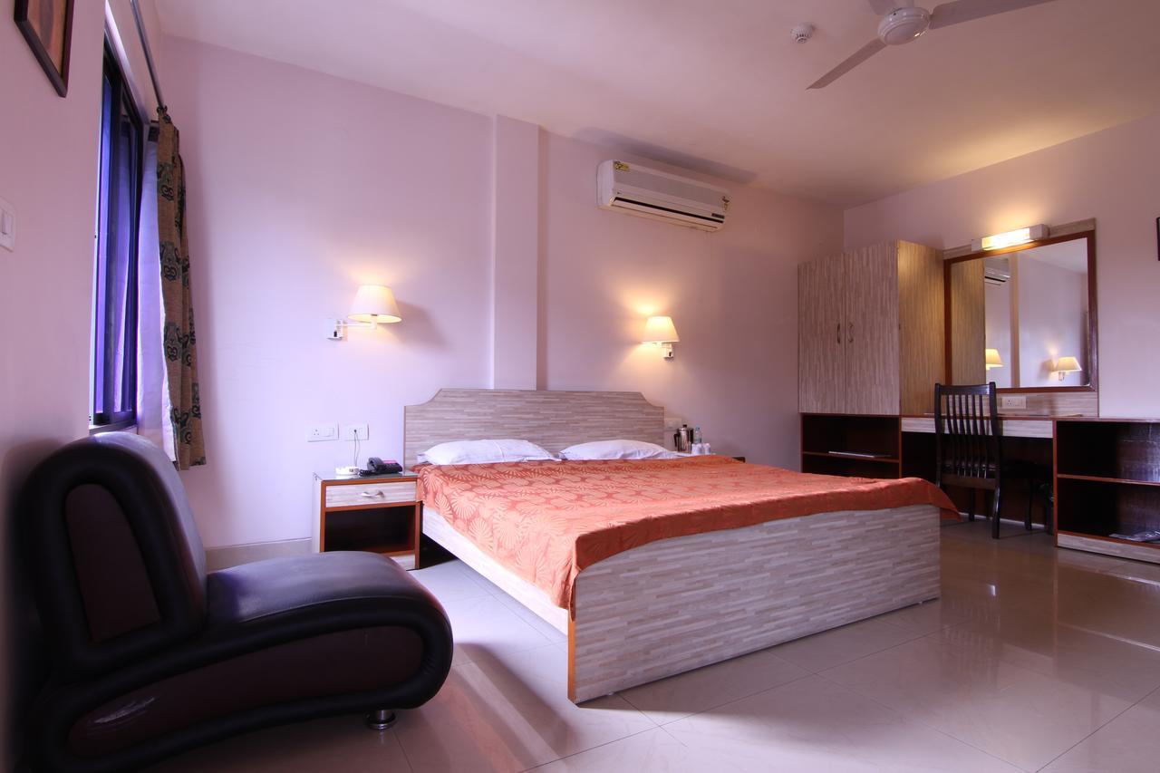 Hotel Rajawas Dibrugarh Eksteriør bilde